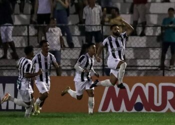 Modificado, Náutico perde do Central no Lacerdão