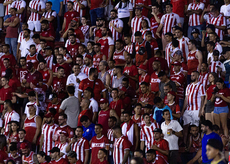 Náutico ingresa com pedido para ter torcida na Ilha do Retiro contra Sport