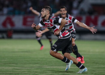 Santa Cruz realiza compra de parte dos direitos de João Pedro e Thiaguinho