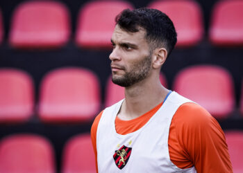 Rafael Thyere pode passar por cirurgia após lesão constatada e desfalcar o Sport por alguns meses