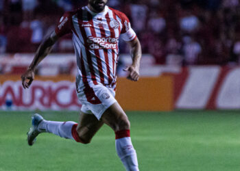 Náutico: Paulo Sérgio continua fora das próximas partidas após lesão