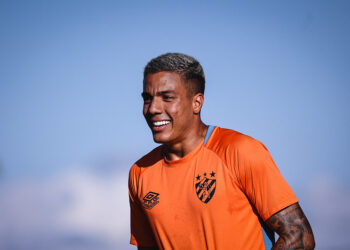 Sport: Carlos Alberto é regularizado e vira opção para clássico contra o Santa Cruz