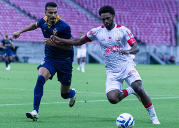 Náutico perde para o Retrô na Arena Pernambuco. Foto: Gabriel França / Náutico