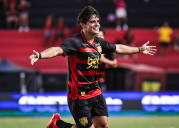 Autor de dois gols na última partida, Lenny Lobato destaca boa fase no Sport: “Melhor momento da minha carreira”