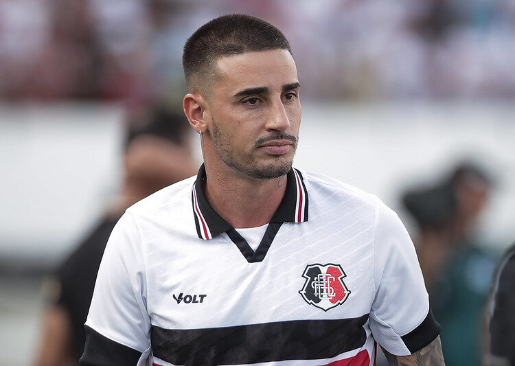 Santa Cruz: Thiago Galhardo tem nome publicado no BID e está regularizado para a reta final do Pernambucano