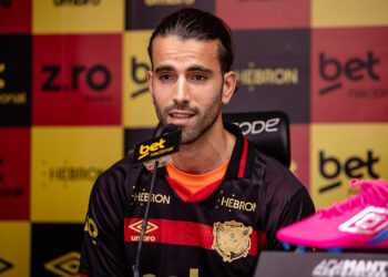 Em apresentação, Sérgio Oliveira explica chegada ao Sport e comenta eliminação na Copa do Brasil: “Foi um fracasso nosso”