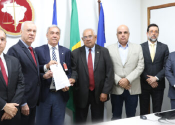 Clubes de Recife assinam acordo com MPPE visando combate a violência das torcidas organizadas.