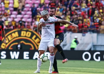 Santa Cruz e Sport se enfrentam hoje no Arruda. Foto: Paulo Paiva / Sport Recife