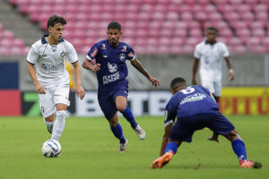 Retrô e Maguary se enfrentam pela semifinal do Campeonato Pernambucano. Foto Foto: Rafael Vieira/FPF