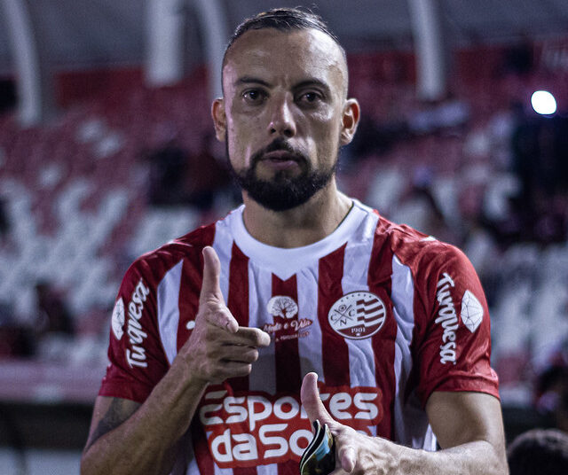 Baixas no Náutico: Paulo Sérgio lesionado; Sousa e Geovane não atuam mais pelo clube