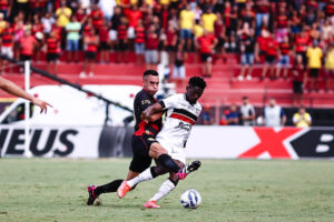 Santa Cruz e Sport se enfrenta pela semifinal do Campeonato Pernambucano. Foto: Paulo Paiva/Sport