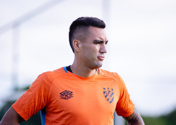 Sport: Christian Rivera comenta período de adaptação e semana de treinos visando o clássico