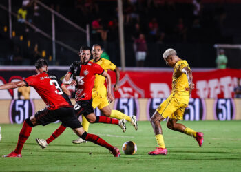 Sport é superado pelo Vitória e deixa liderança do Grupo A da Copa do Nordeste escapar