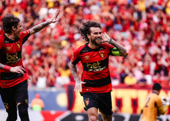 Sport vence o Retrô no primeiro jogo da final do Pernambucano. Foto: Paulo Paiva/ Sport