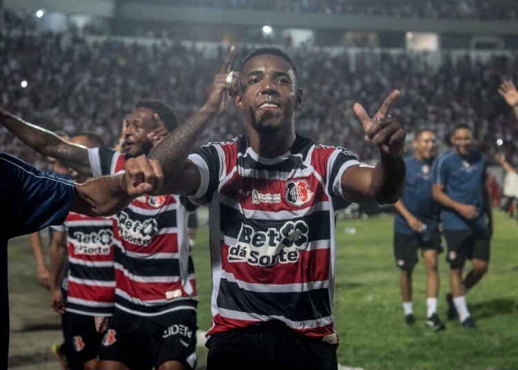 Douglas Skilo e Santa Cruz rescindiram contrato em comum acordo. Foto:  Evelyn Victoria/ Santa Cruz