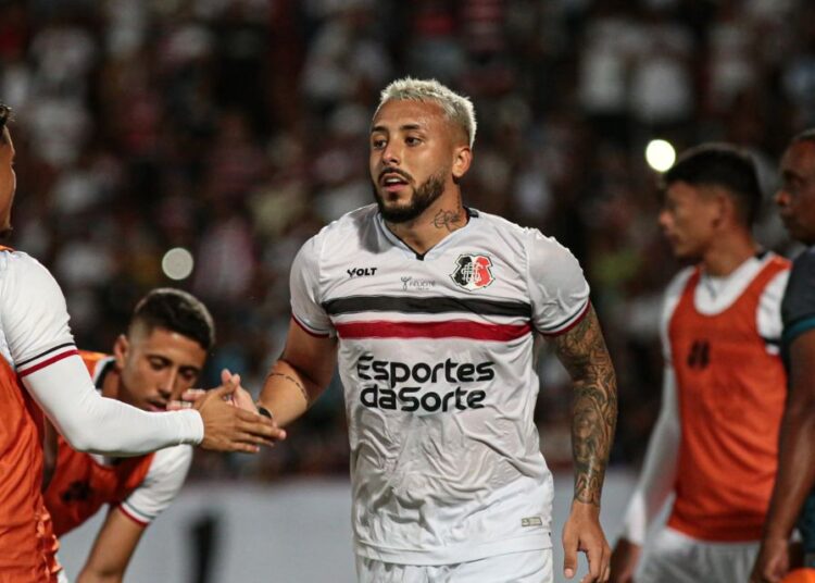 Santa Cruz confirma o retorno do atacante João Diogo para a disputa da Série D