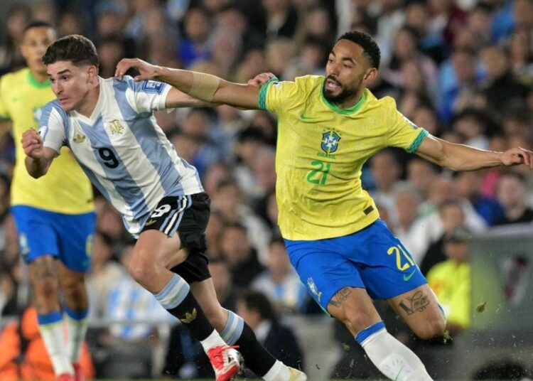 Com atuação apática, Brasil é goleado pela Argentina em Buenos Aires