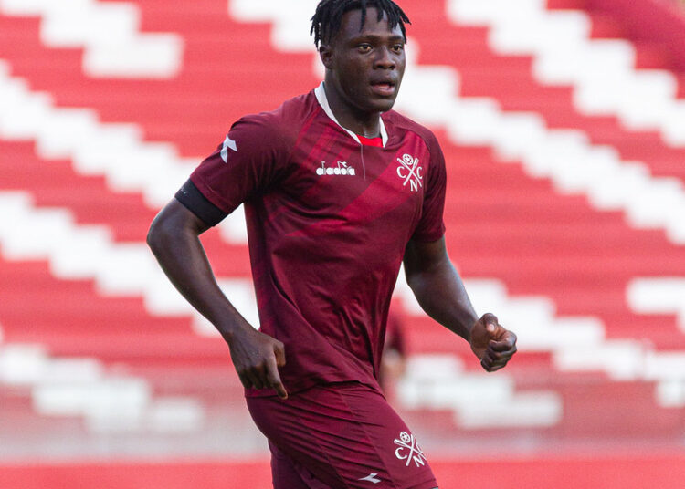 Samuel Otusanya rescinde com o Náutico e fica próximo do Criciúma