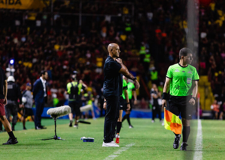 Sport: Pepa celebra título pernambucano e enxerga margem de crescimento para a sequência da temporada
