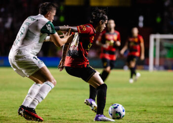 Com pênalti mal marcado na reta final, Sport é derrotado pelo Palmeiras na Ilha do Retiro