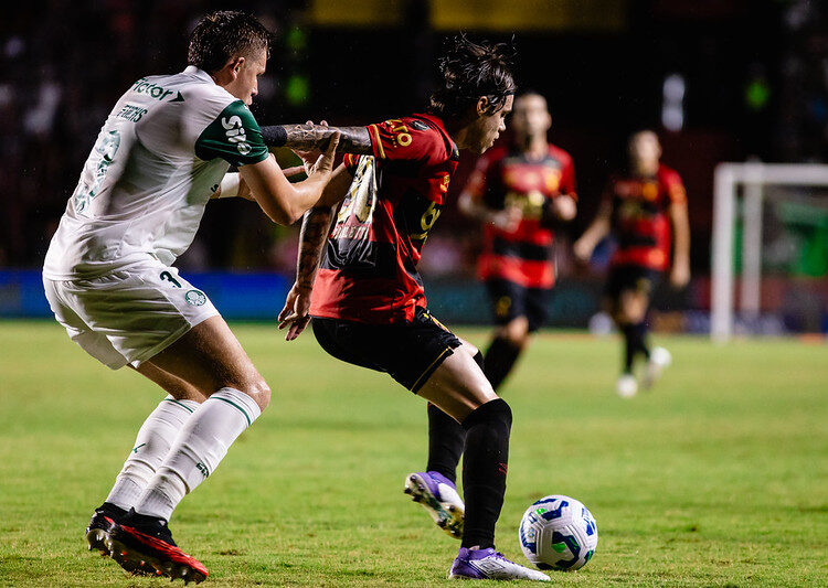 Com pênalti mal marcado na reta final, Sport é derrotado pelo Palmeiras na Ilha do Retiro