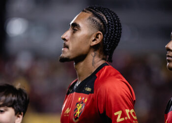 Du Queiroz fala sobre início pelo Sport e projeta partida contra o Vasco