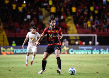 Sport encara o Corinthians para duelo importante na Série A. Foto: Paulo Paiva / Sport
