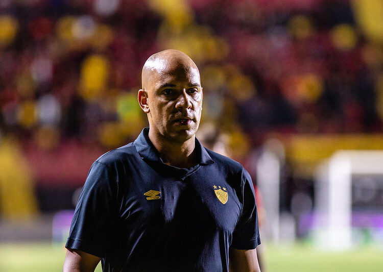 Pepa destaca nervosismo do Sport em revés para o Bragantino e mira recuperação na Série A