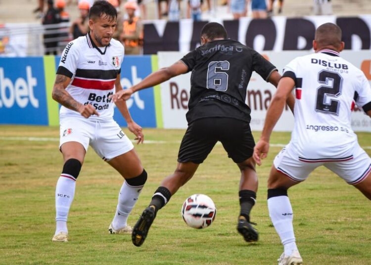 Israel decide e Santa Cruz bate o Treze na estreia da Série D