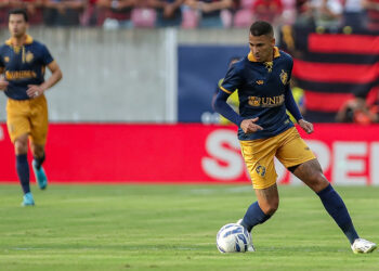 Retrô encara a Ponte Preta pela Série C. Foto: Rafael Vieira / FPF