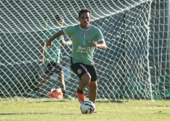 Santa Cruz: Gabriel Galhardo defende Thiago sobre jejum de gols e comenta expectativa de estrear no Arruda