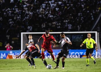 Sport perde do Vasco, em São Januário, em mais um jogo com reclamação de arbitragem