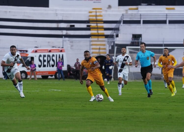 Retrô perde para a Ponte Preta no Moises Lucaralli. Foto: Reprodução / Instagram Retrô