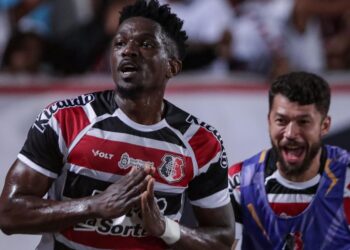 Israel vem sendo o grande destaque do Santa Cruz na Série D. Foto: Rafael Vieira / FPF