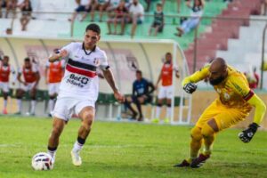 Santa Cruz vence o Sousa fora de casa e permanece lider do grupo A3. (Foto: @fotodopovope - Marcel Lisboa)