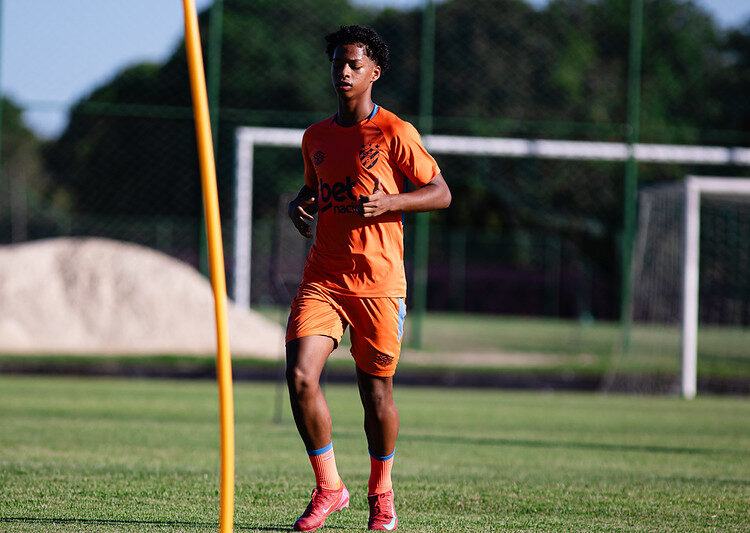 Zé Lucas é uma das esperanças do Sport contra o Fluminense. Foto: Paulo Paiva/Sport