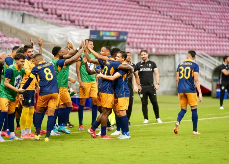 Retrô supera o Itabaiana na Arena de Pernambuco e volta a vencer na Série C