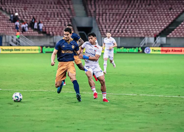 O Retrô enfrenta o Botafogo-PB. Foto: Matheus Amorim / Fortaleza EC