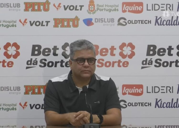 Santa Cruz: Marcelo Cabo comenta trabalhos da equipe e reclama de horário e gramado para a próxima partida