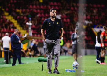 Mudança no comando: António Oliveira não é mais técnico do Sport