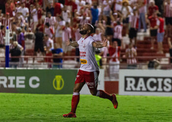 Náutico: Com bons números, Patrick Allan valoriza triunfo e projeta partida contra o Tombense