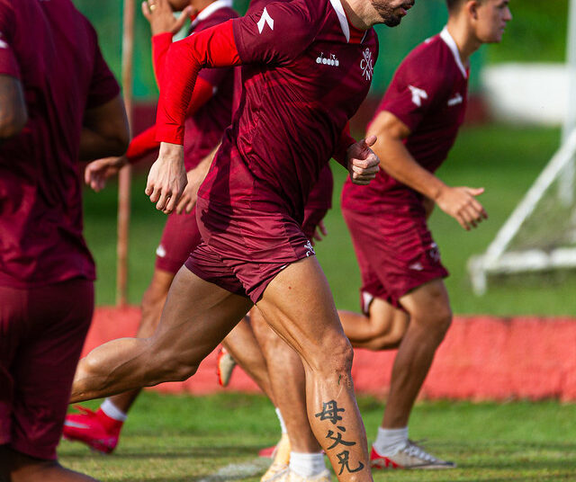 Apesar de treinar com o grupo, Paulo Sérgio não está 100% para jogar proxima rodada. Foto: Gabriel França/Náutico