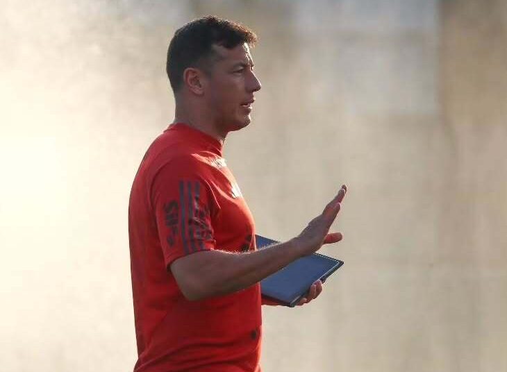 Sport contrata Tadashi Hara como novo preparador físico