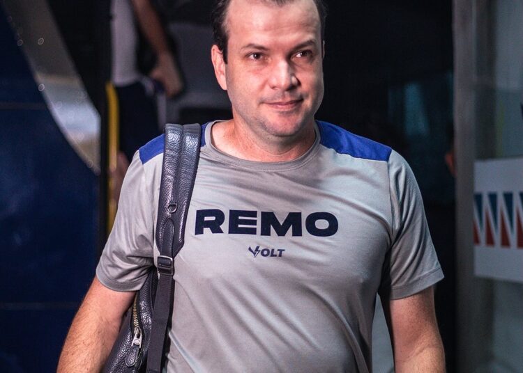 Com conversas avançadas, Daniel Paulista está próximo de ser o novo treinador do Sport