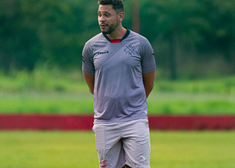 Guilherme dos Anjos analisa empate do Náutico com o Figueirense e lamenta chances perdidas: “Faltou um pouco de capricho”