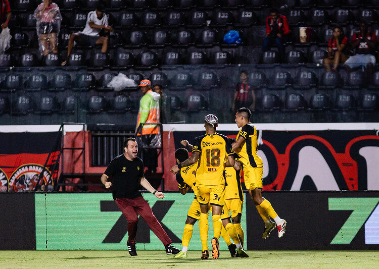 “Não merecíamos sair derrotados”, diz Daniel Paulista após empate do Sport com o Vitória