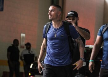 Thiago Galhardo critica bastidores do Santa Cruz e defende SAF: “Aqueles que não querem deixar o clube andar, saiam”