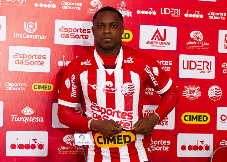 Apresentado no Náutico, Igor Bolt revela origem de apelido e detalha características em campo