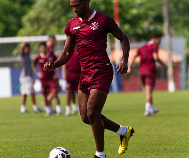 Bruno Mezenga fala sobre gol contra o Londrina e valoriza boa fase do Náutico na Série C