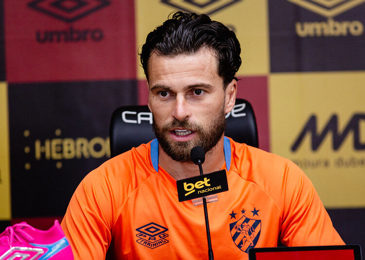 Lucas Lima cobra efetividade no ataque do Sport e fala sobre duelo contra o Grêmio